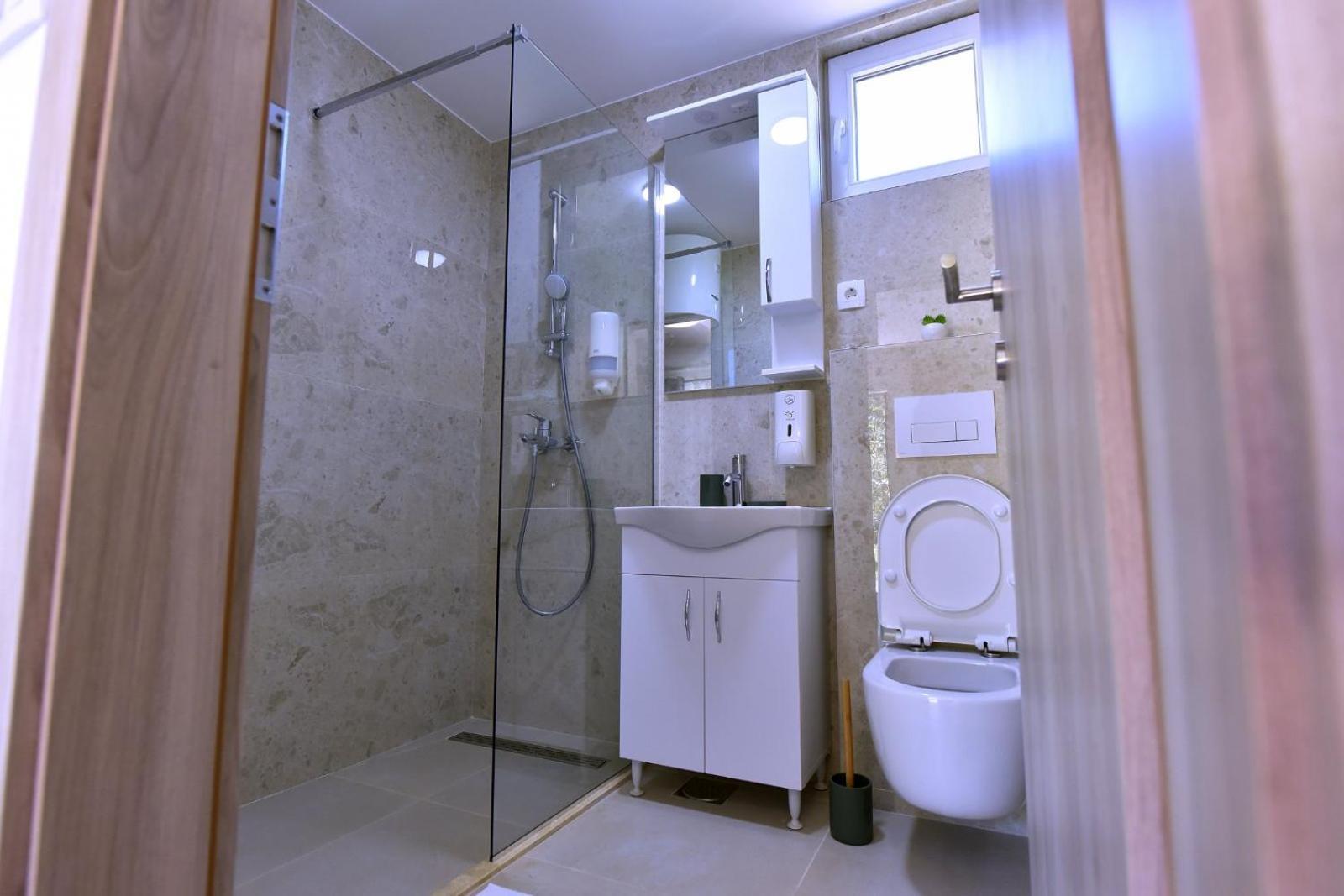 Airport Apartments Tri Hrasta 波德戈里察 外观 照片